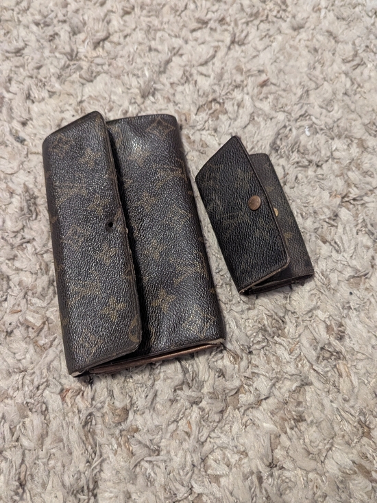 Louis Vuitton Handbags - LV Monogrammed Set ( Heavily Damaged/Require Repair) Only $60